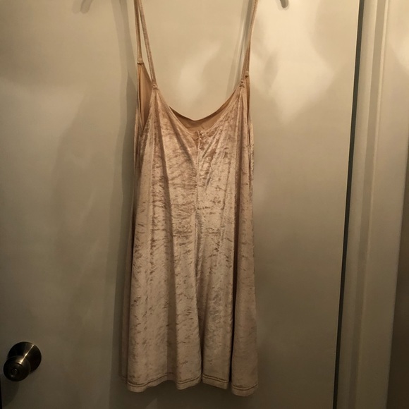 Mini Velvet Pink Dress - Picture 2 of 2